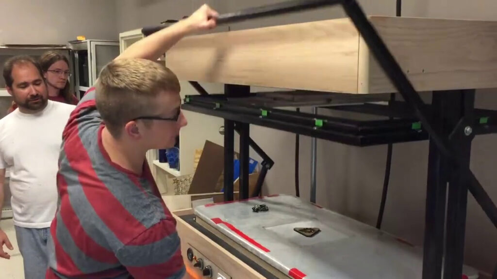 Workshop Publishing DIY Build Your Own Vacuum Forming Machine